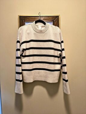 H&M Striped Crewneck Sweater in Beige & Black Size 
Small